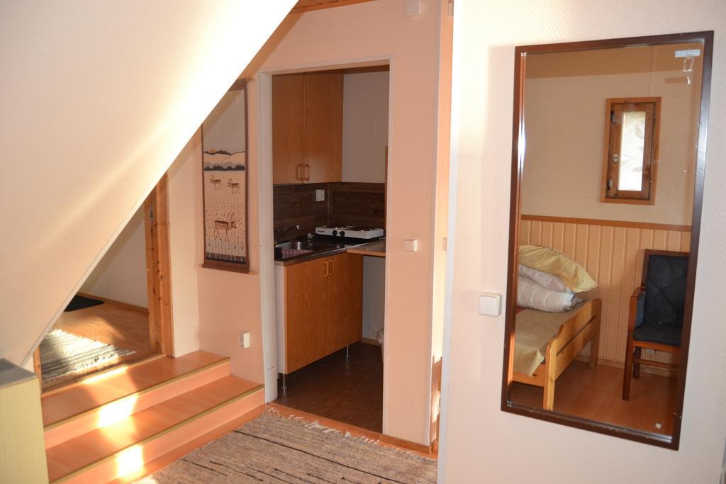 Kelotin Rantamajat Hotel Leppäjärvi Værelse billede