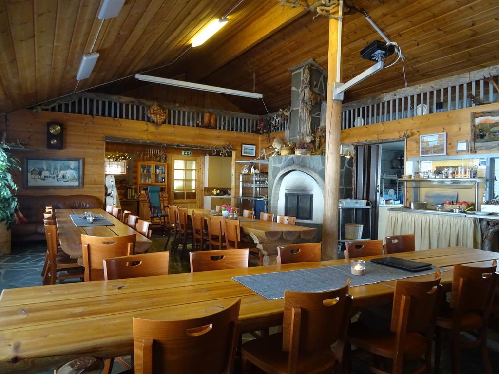Kelotin Rantamajat Hotel Leppäjärvi Eksteriør billede